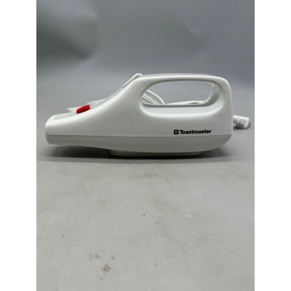 Toastmaster 6110 Electric Carving Knife 8" Stainless Steel Serrated Blades White - Picture 4 of 14